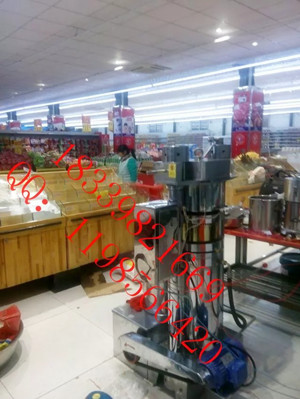 花生榨油機(jī)不長期保養(yǎng)有哪些危害(圖1) 花生榨油機(jī)不長期保養(yǎng)有哪些危害(圖1)